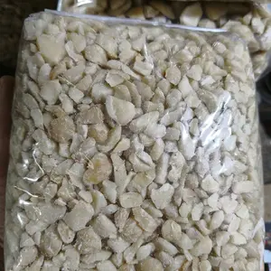 Kemiri hancur/ Menir tanpa batok