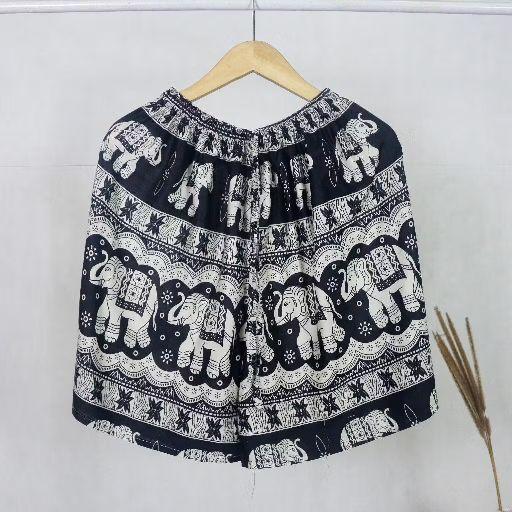 Celana Pendek Wanita Super Jumbo Motif Gajah Mihu Mihu Selutut Hotpants Bigsize Rayon Kulot Shorts Santai Muat Sampai BB 100Kg