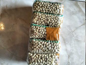 Product Review of 5 bungkus Kacang Kupas Asli Tuban 250g x 5 Bungkus - Total Berat 1,250g - Goreng, Food, Mete, Kering, Snack, Cemilan Bawang Makanan Camilan Mede from r**4 1