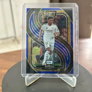 Panini Select 2024/25 Rodrygo Real Madrid Blue Prizm
