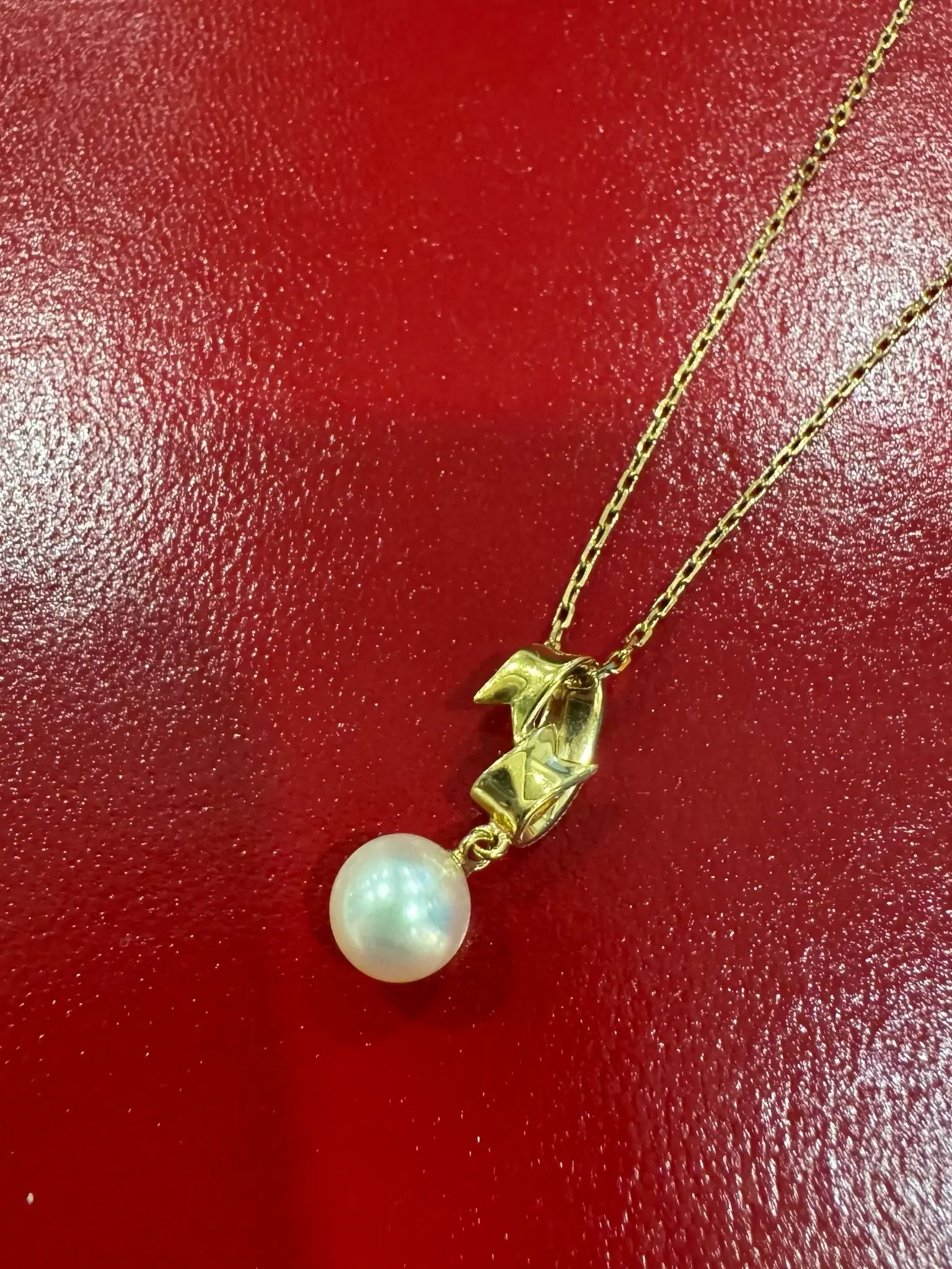 Preloved Vintage Mikimoto 18k Solid Gold Akoya Pearl Necklace