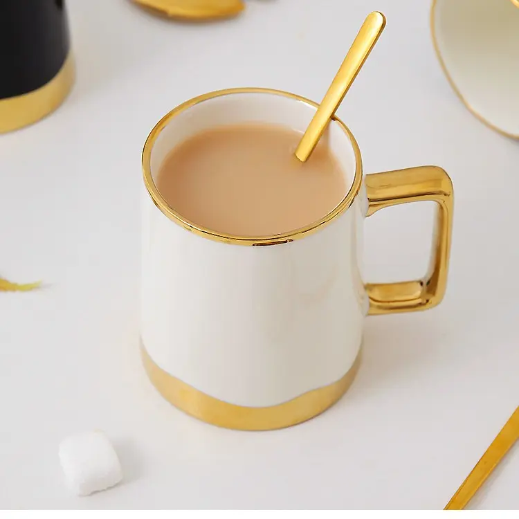 ASHOME Gelas Minum Set Keramik List Gold Dengan Tutup Gelas Emas & Sendok Gold / Ceramic Mug Set With Cup Lid Gold Elegant / Gelas Keramik Mewah / Gelas Minum Keramik / Gelas Gold / Gelas Set Keramik Mewah Elegan 7