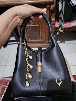 Product Review of SABRINA BAG BY WILDANSTORE TAS SELEMPANG SLINGBAG WANITA Kulit from J**️ 0