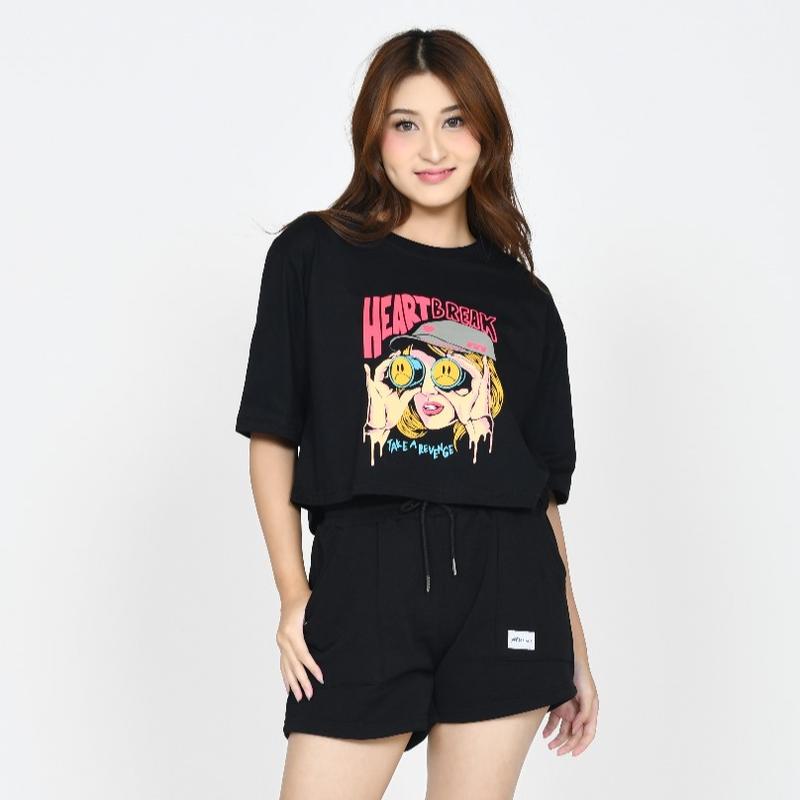 Kaos Croptop Oversize - Kaos Wanita Motif Sablon - Kaos Atasan Oblong Cotton Combed 24s - Varian HEART BREAK HITAM 0