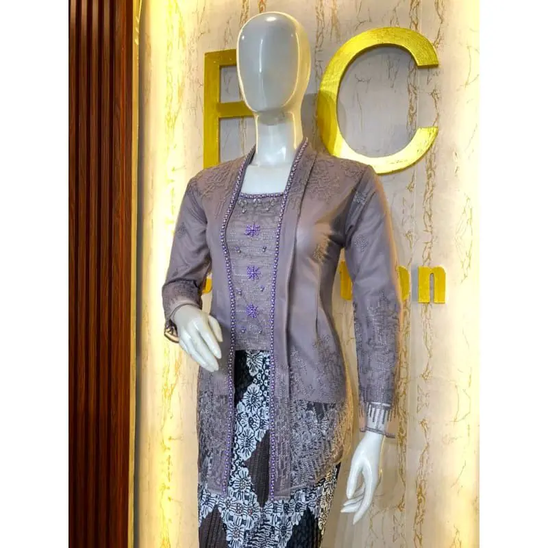 kutabru tille pendek payet  kebaya wisuda kebaya modren kebaya terbaru