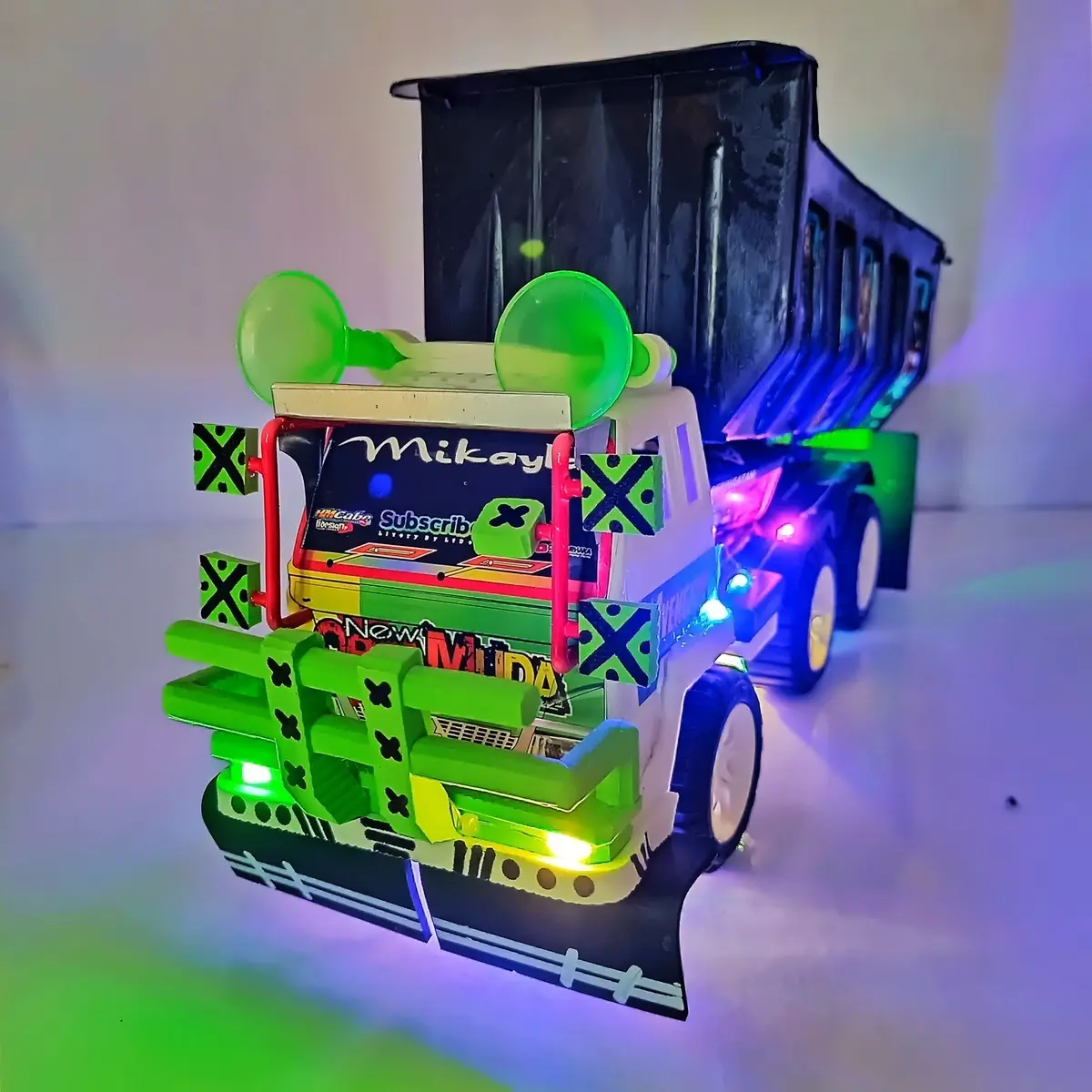 Miniatur Truk Mainan Pasir Mobilan truk Oleng Tronton TTP 02 - Diskon - Toy Hadiah Anak Lampu