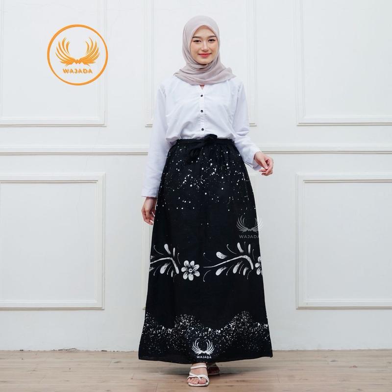 ROK SANTRIWATI ROK BATIK WANITA BAWAHAN WANITA ROK BAHAN RAYON ROK GOYOR Muslim Motif Hitam Panjang Bawahan Karet Katun 0