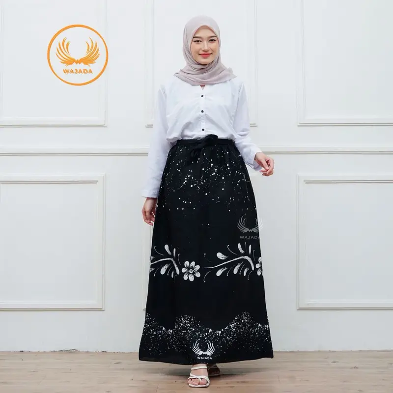 ROK SANTRIWATI ROK BATIK WANITA BAWAHAN WANITA ROK BAHAN RAYON ROK GOYOR Muslim Motif Hitam Panjang Bawahan Karet Katun 0