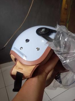 Product Review of HELM BOGO DEWASA KACA PILOT CLEAR MODEL HIJAB RETRO PRIA WANITA LIST BUSA COKLAT FULL LEHER SNI TERBARU MOTORCYCLE from R**😬 3