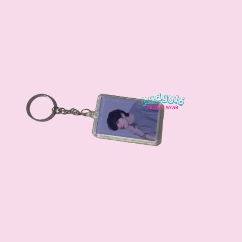 gantungan kunci akrilik dua sisi BTS (bisa custom) 3
