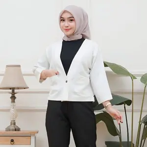 [R&R]- Blazer Wanita Korean Style Atasan Outer Cewek Casual Cardigan Fit Wanita Kerja Formal Hitam Putih Semi Woll Nyaman Lembut Kantong Aktif M L XL  Kantor Lengan Panjang 7/8 Kancing Aktif Baju Jaket