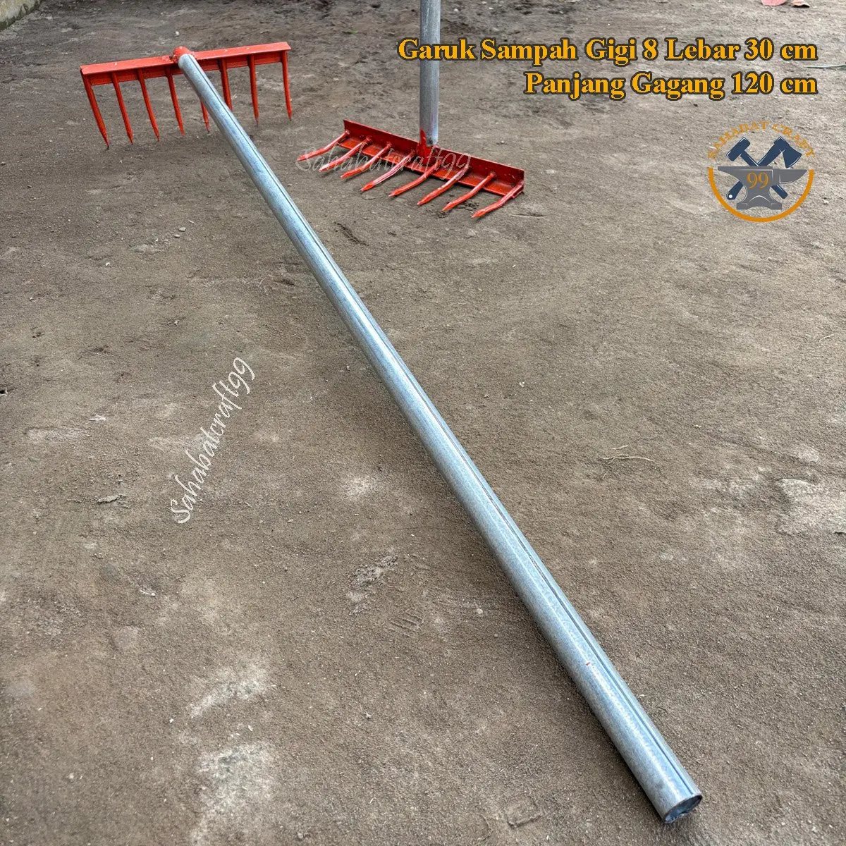 Sahabat craft Garuk orange lebar besi cor 8 gigi Gagang Pipa Besi Panjang 120 cm / cangkul garuk garuk sampah pacul kotoran pacul lebar garuk lebar