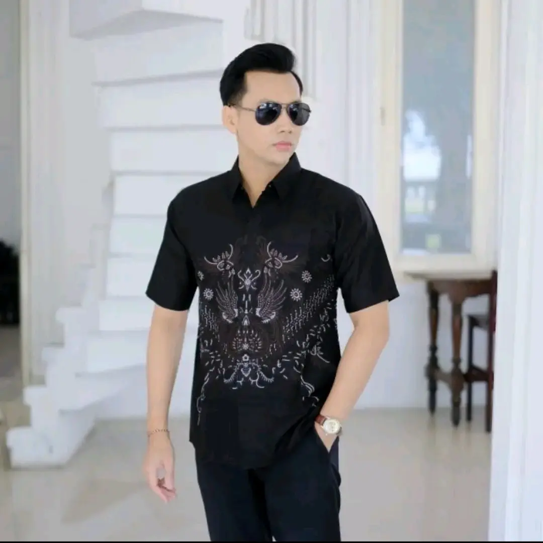 MOTIF WISNU TERBARU!!! Kemeja Batik Lengan Pedek Warna Hitam Lapis Furing