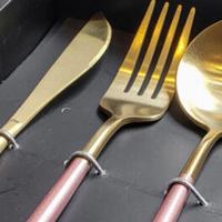 Gambar Brewsuniq Fuscia Pink 4pcs Cutlery Gift Set - Sendok / Garpu / Pisau Stainless dengan Kotak Hadiah dari Brewsuniq Store Kota Medan 4 Tokopedia