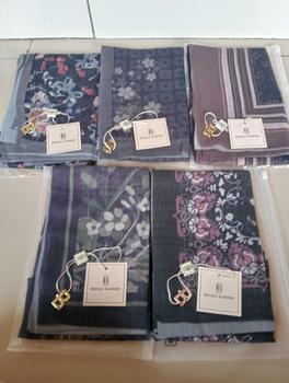 Product Review of Hijab Buckle Scarves Pouch ( ISI 5 ) Segiempat Motif Printing Voal Muslim Kerudung from m**h m**a g**g 1