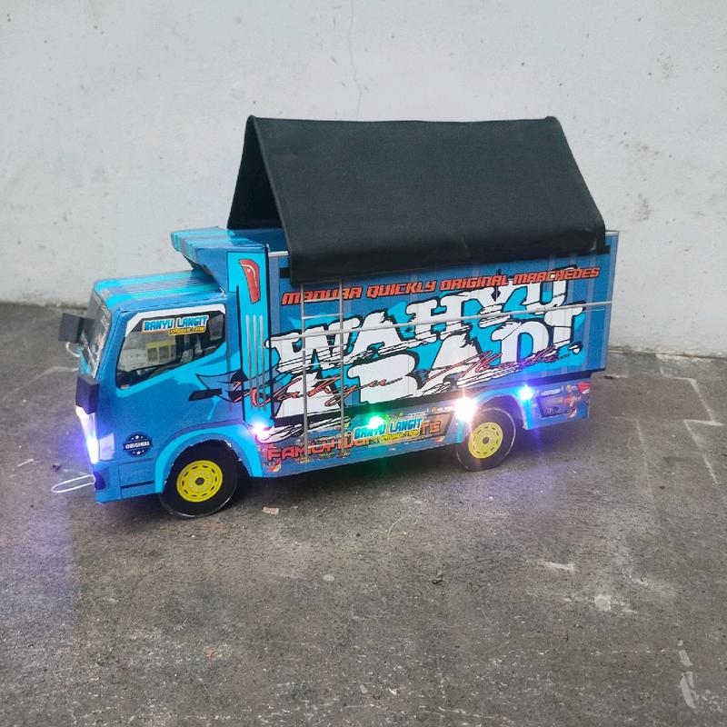 minaitur truk oleng canter wahyu abadi biru full lampu leed bisa belok oleng gasruk 2