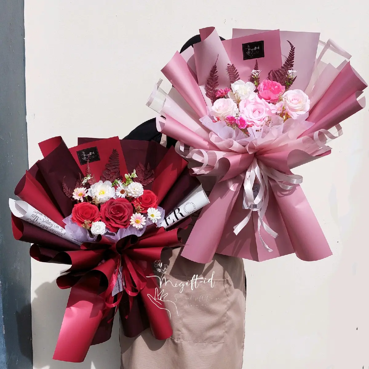 buket artificial /buket wisuda/ buket lamaran/ buket ultah/ buket murah/buket cantik Bunga
