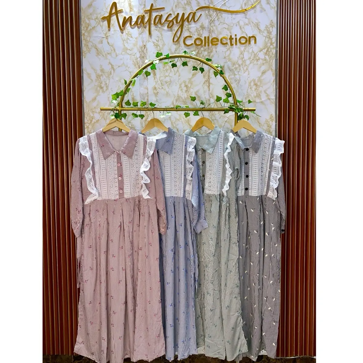 Gamis Katun Motif Bunga Mix Rompi Brukat Kancing Depan - Muslim