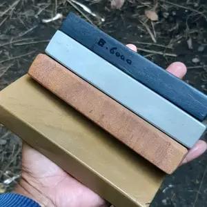 Batu asah asli alam isi 4 pcs.dengan grid yang berbeda dimensi 14x4x2 cm