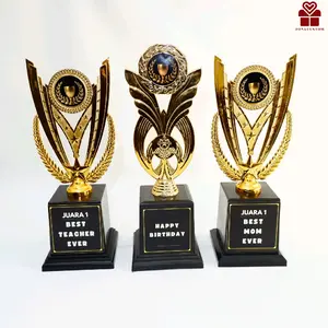 Piala Trophy Free Box