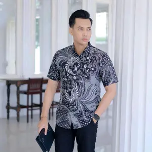 TRIMARTAGA Kemeja Batik Pria Lengan Pendek Slimfit Lapis Furing Bahan Katun Premium Halus Solo Nyaman Dipakai - Baju