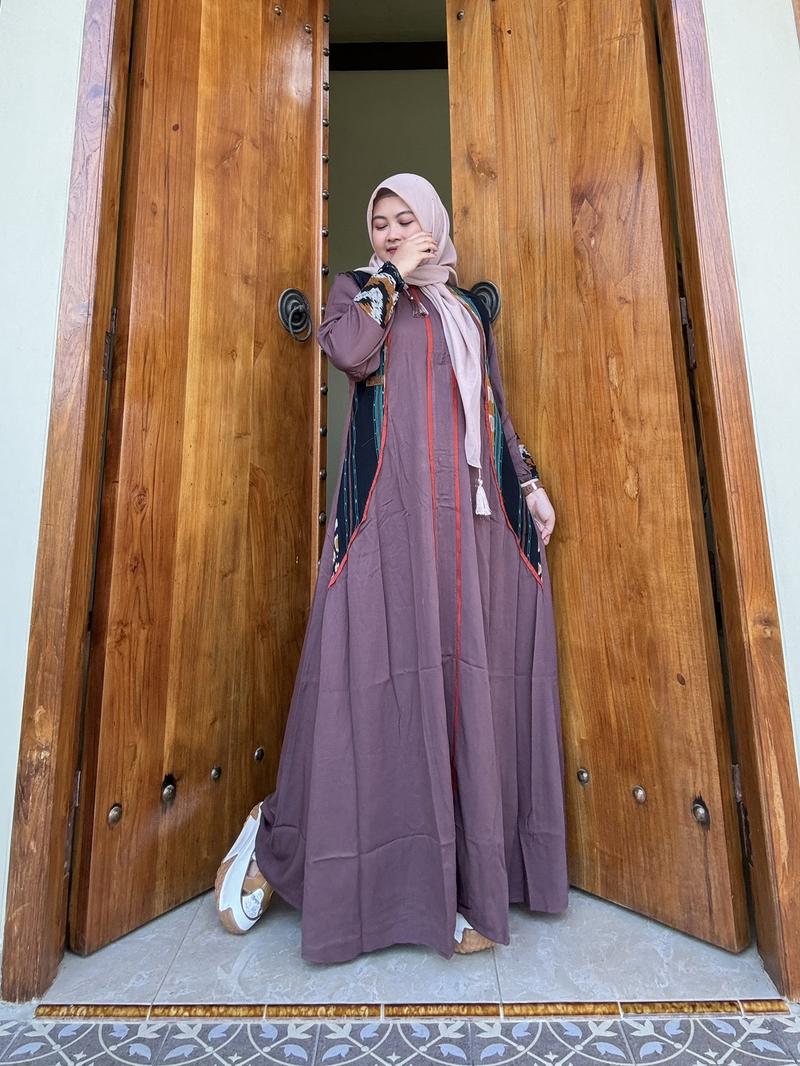 Product Introduction of Gamis Amanda Nava Rayon Twill Premium Mix Tenun Troso Random [free Goodie bag dan puoch] 2