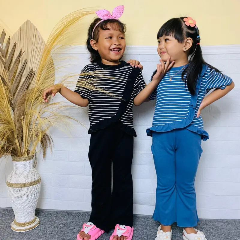 Setelan Anak Perempuan Yura Stripe Salur Snow White Knit 1-10 Tahun - Fashion Cewek Parsel Bayi 4