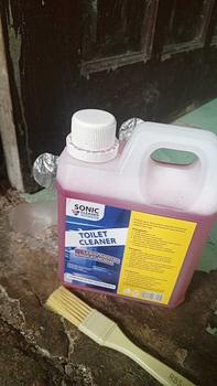 Product Review of Fastclean toilet cleaner 1 liter Cairan Pembersih serbaguna Kamar Mandi Kloset Porselen Westafel keramik lantai from w**a W**i 0