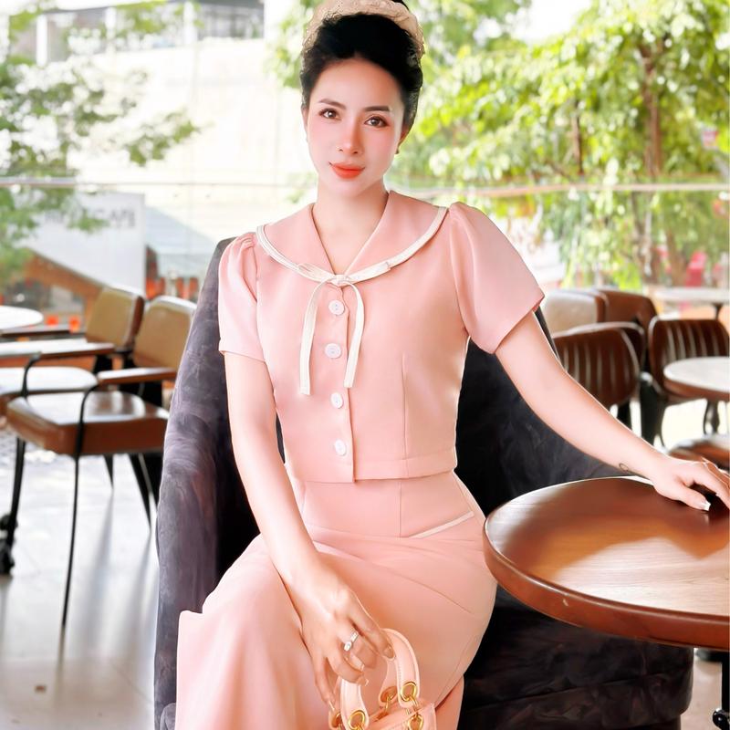  Set chân váy áo hồng xinh thiết kế công sở thanh lịch cao cấp đi làm đi tiệc chân váy chữ a áo cổ v tay ngắn Lux W Fashion 