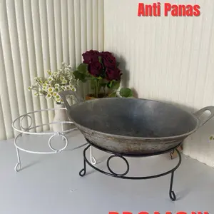 Tatakan wajan tahan panas,bahan besi kuat kokoh
