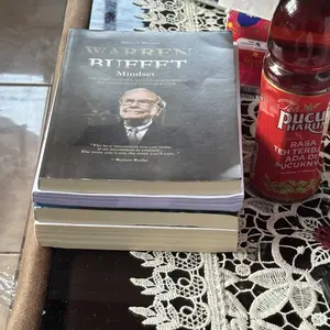 PAKET 4 BUKU BESTSELLER The Psychology Of Money + Panduan Investasi Saham Untuk Pemula + Warren Buffet + Technical Analisys For Mega Profit