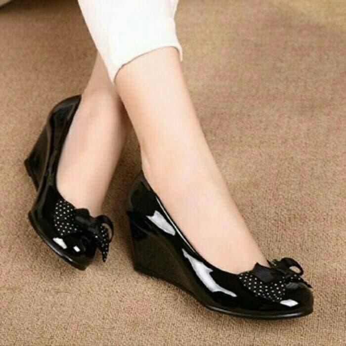 SEPATU WANITA YM WEDGES HT01 PITA POLKADOT NETWORK Heels Pesta Shoes 1