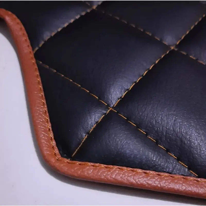 Alas Dashboard Mobil Toyota Avanza / Xenia All Type Lama 2004-2011 Pelindung Berbahan Kulit 5