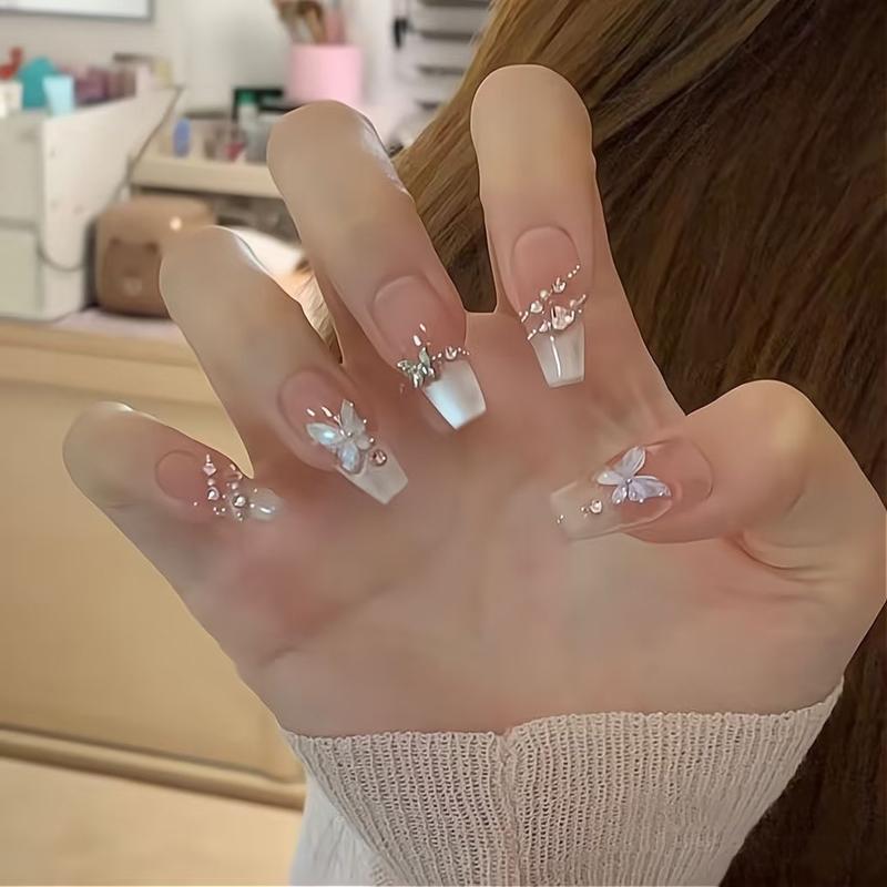  Bộ 24 nail giả mã 17 đính đá xinh xắn,đính charm sang trọng. 
