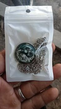 Product Review of Kalung Liontin Yin Yang Art Kaca Cembung Tali Kulit Rantai Stainless Steel from m**o 0