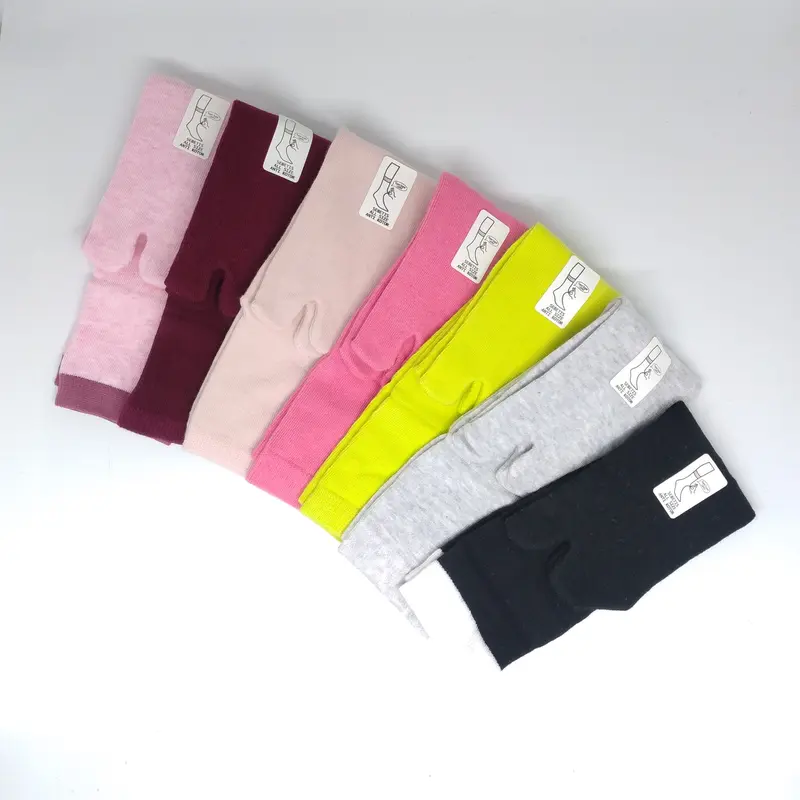 Paket 12 Pasang, Kaos Kaki Jempol Muslimah Dua jari Wanita Dewasa Warna Polos dan Motif Bahan Nilon Lembut 4