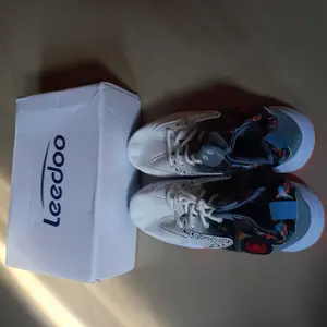 Leedoo Sepatu Basket Pria Wanita Sepatu Olahraga Lari Casual Fashion Sneakers Pria Outdoor MB101