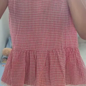 Aes Fashion - Jena Vest Inner Renda Atasan Wanita Stripe Pink Sleeveless Inner Cardigan Stripe Katun
