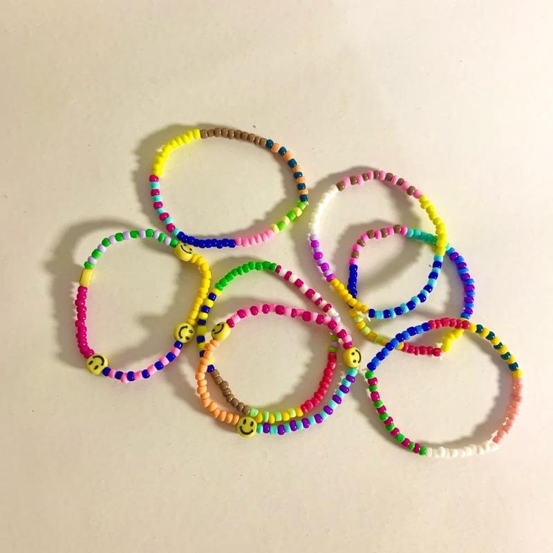 Color pop gelang random isi 5 pc, gelang bernuansa color pop, playful, kasual 2