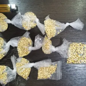 Isi 100pcs Yuan Bao Feng Shui Fengshui Yuan Bao Emas Mini Yuan Bao Logam Untuk Koleksi Dekoratif