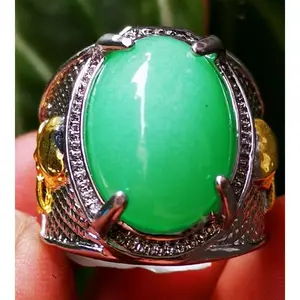 Batu Akik Natural Green Pospor Menyala Dalam Gelap dengan Dimensi 17x12x7 mm dan Ring Alpaka Super Mewah - Jade oval