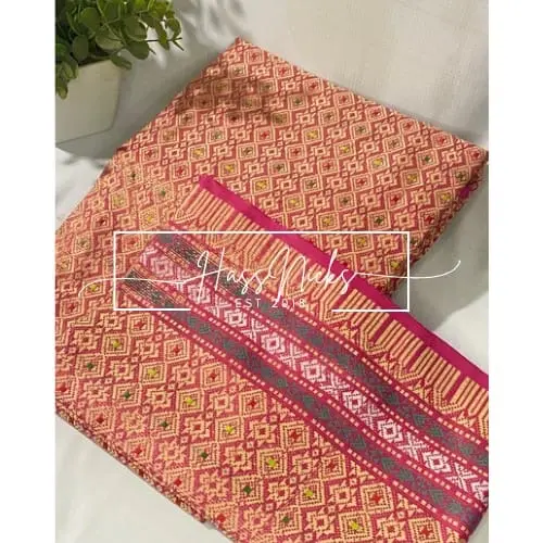 Warna Fuchsia Kain Songket Thailand - Jenis Kain Tradisional
