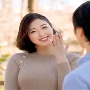 Flashdisk 32gb isi film HD dapat di putar tv android di sertai bonus otg