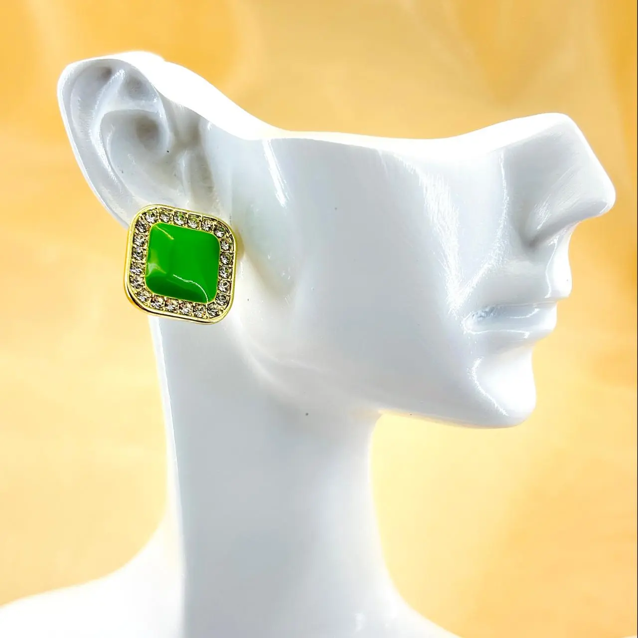 ear clip hijab Luxury Designer Bertabur Berlian & Tetes Minyak | Gold-Plated Crystal | Daily Wear & Special Events | Skin-Glowing Jewelry