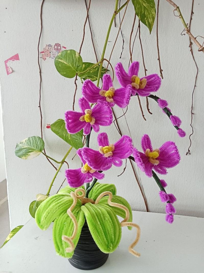 Product Introduction of orchid purple chenile vase 5