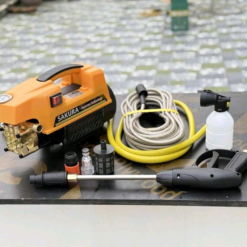 Máy rửa xe gia đình sakura dây 15m công xuất 3500W động cơ lõi đồng