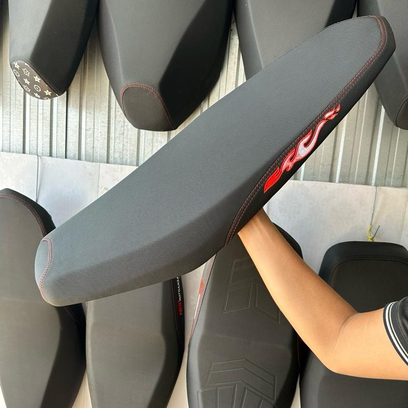 Yên gọt phẳng exciter 135+150 +exciter 2010