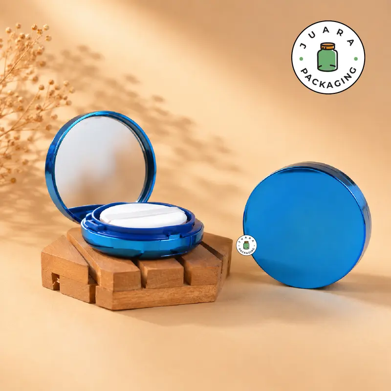 Wadah Cushion 11ml – Kemasan Cushion Warna Biru Glossy Elegan dengan Sponge Puff Untuk Bedak Cushion Cair atau Padat Refill Kosong Ukuran Mini 11 ml Cocok Untuk Travel dan Sample Kosmetik
