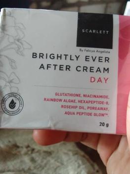 Product Review of scarlett whitening cream all Bebas Alkohol from H**z G**y 0