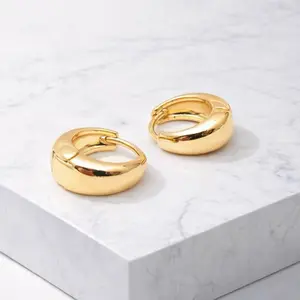 Anting Mieko • Anting Jepit Warna Gold • Anting Kekinian • Titanity Jewelry